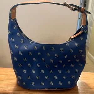 Dooney & Bourke bucket bag, good use condition, blue with zip top